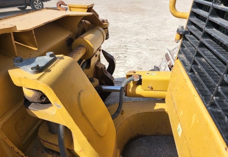 2011 Caterpillar D6N XL Dozer