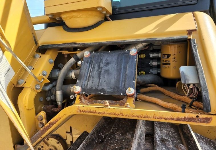 2011 Caterpillar D6N XL Dozer