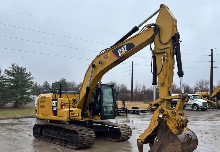2017 Caterpillar 323FL Excavator